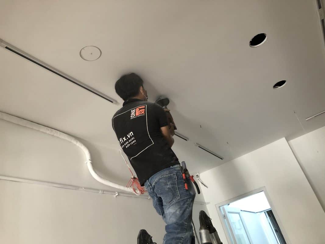 Sơn bả trần thạch cao