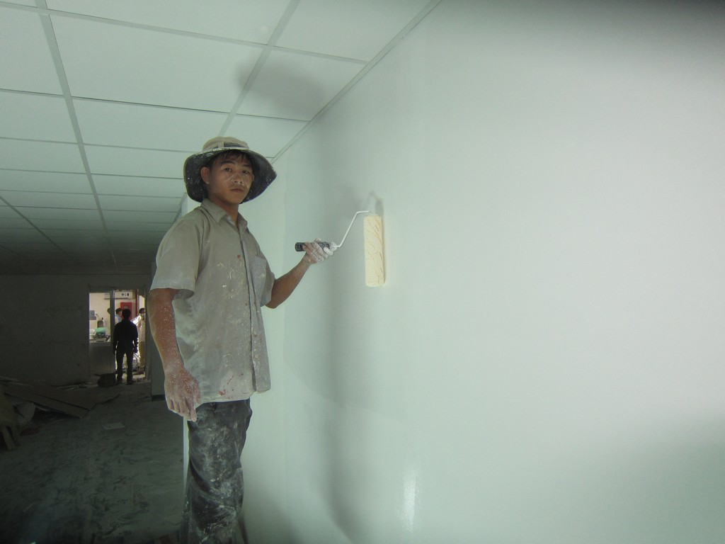 Sơn chống thấm đa năng. thosonnhadep
