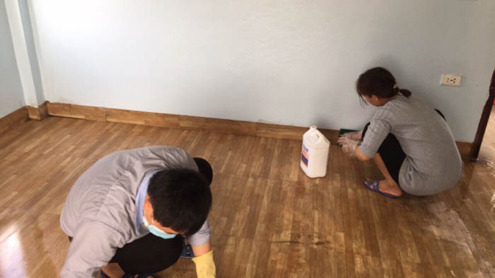 Sơn chân tường hay tường trước?